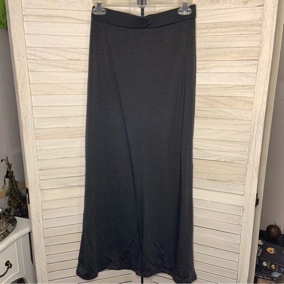 Ambiance Apparel Minimalist Plain Dark Gray Long Flowy Maxi Skirt Sz S - Picture 4 of 6